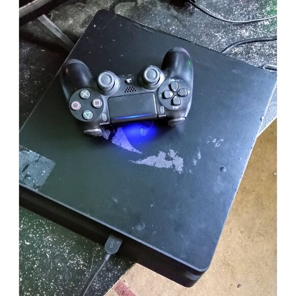 Sony PS4 Slim 1TB Console Bundle W/ Black & Red DualShock 4 Controllers & Power - Picture 8 of 11